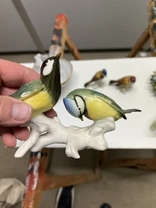 Diverse Porzellanfiguren - Bild 1 von 21