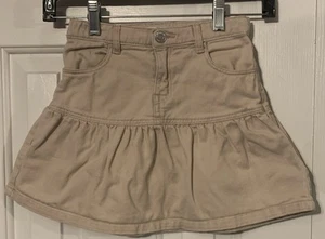 Mädchenrock H&M khaki Schuluniform Größe 5T Artikel # 1438 - Bild 1 von 11