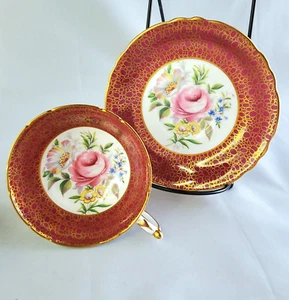 Vintage Paragon Weinrot Teetasse Untertasse A3251 Blumenbouquet Gold Filigran Gold... - Bild 1 von 7