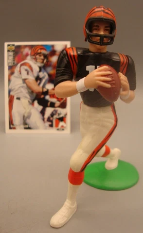 1993 LOOSE STARTING LINEUP FIGURE DAVID KLINGLER CINCINNATI BENGALS Cover