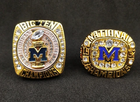 2 Pcs Set Michigan Wolverine 2021 & 1997 Collectors Rings College Footbal Ring Cover