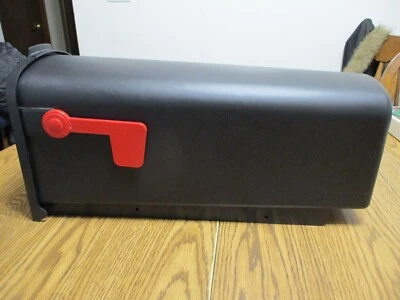 RURAL MAILBOX PLASTIC WITH FLAG MADE BY THE SOLAR GROUP - Image 1 of 4