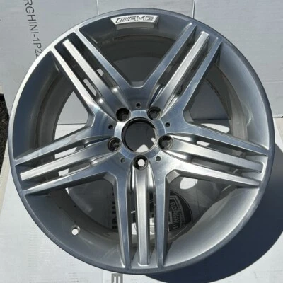 MERCEDES 19" S-CLASS AMG 2012-13 FACTORY OEM REAR WHEEL RIM [85247] A2214017302 - Image 1 of 4