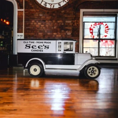 COLLECTIBLE SEE'S CANDIES 1927 GRAHAM BROTHERS DELIVERY TRUCK MODEL CAR - Image 1 of 4