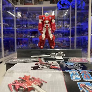 Hasbro Transformers Combiner Wars SCATTERSHOT V Robot Componibile Computron - Foto 1 di 5