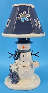 Candelabro votivo de cerámica muñeco de nieve de Navidad de colección azul blanco Kohls - Imagen 1 de 8