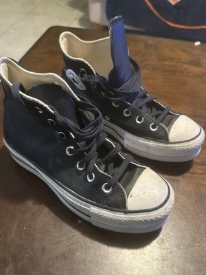 Size 6 (GS) - Converse Chuck Taylor All Star High Black - Image 1 of 4