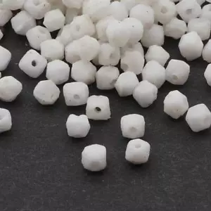 Menge (300) Tschechisch Vintage weiß englisch geschnitten Glasperlen 3 mm - Bild 1 von 3