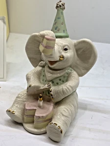 Lenox MINI CLASSIC ELEPHANTS Figurine "Celebrate with Cake" - Picture 1 of 17