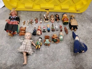 Lote de 20+ muñecas vintage Estate Find 2-8" niñas más grandes de todo el mundo - Imagen 1 de 9