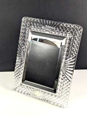 Espejo de tocador de mesa de cristal Shannon vintage de vidrio pesado 7 x 9" Foto 1 de 4