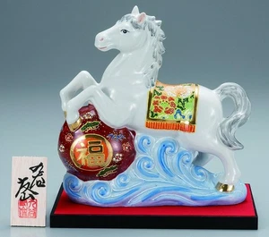 Figura Caballo de Fuego Zodiaco 2026 7,5" Kutani Ware Riding Waves Mori-e Japón - Imagen 1 de 2