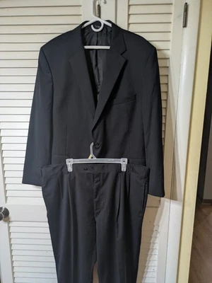 Jos. A Bank Men's Solid Black 2-Piece Suit Size 48R 44x32, 100% Wool Great Suit  - Image 1 of 4
