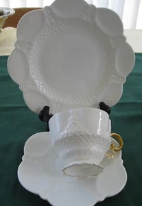 Antique Aynsley Crown 2 x Trios Scalloped Fine Bone China Rd 334379 1905 - Picture 1 of 14