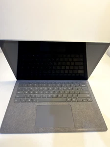 Surface Laptop 3 (Silver) i5 10th Gen, 8GB, 256GB 13.5", Windows 11 Pro - Picture 1 of 5