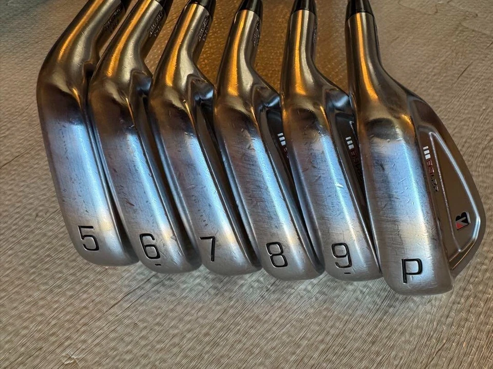 Bridgestone 221CB Iron set 5-pw / DG MID 115 X100 - Image 1 of 4
