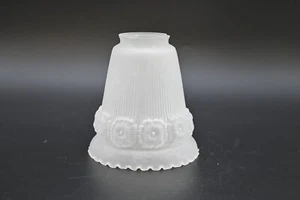 Vintage Lampenschirm Lampenschirm Milchglas geprägt floral Stil - Bild 1 von 7