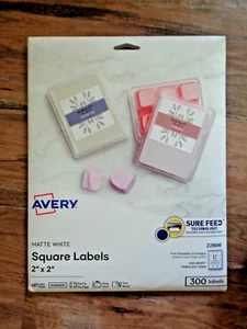 300 Hojas Avery 22806/22816 Etiquetas Cuadradas Blancas 2 x 2 LÁSER o INYECCIÓN DE TINTA NUEVO EN PAQUETE - Imagen 1 de 3