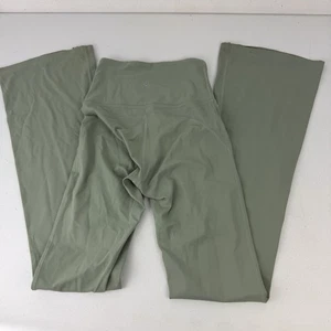 Lululemon Women's Flared Leggings Green Size 2 Yoga Casual Read - Picture 1 of 6