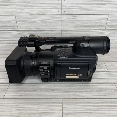 READ Panasonic AG-HVX200A P2 DVC Pro HD 3CCD 13x Optical Zoom Camcorder UNTESTED - Image 1 of 4