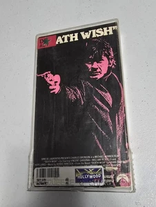 Death Wish 1974 Film 1980 VHS Charles Bronson Hollywood Video Squeeze Case - Picture 1 of 10