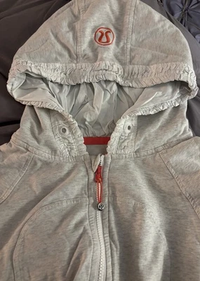 Usado en Excelente Condición Lululemon Define Sudadera con Capucha Gris Jaspeado Chaqueta Talla 8 Foto 1 de 4