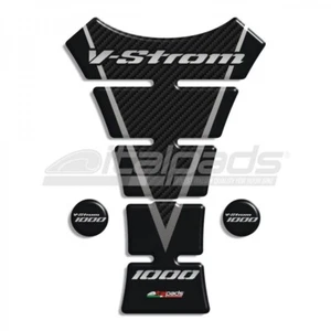 Protector De Depòsito para Suzuki V-Strom 1000 mod. "Texas" negro-carbono 2P - Picture 1 of 1