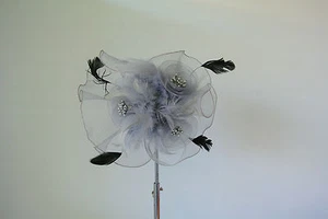 NEW Hair Clip fascinators Melbourne Cup Spring Races wedding fascinator grey - Picture 1 of 3