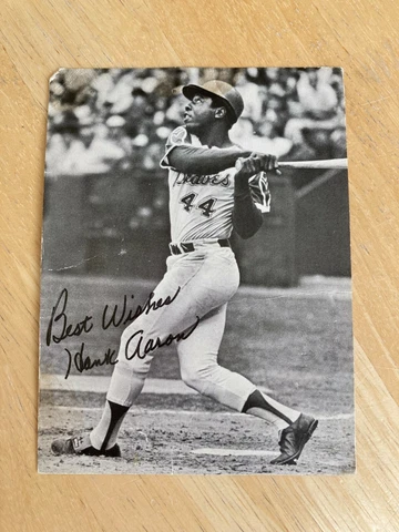 Hank Aaron Black and White Post Card with Facsimile Autograph - GC Cover