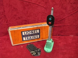 VTG Lionel 153 Automatic Block Signal & Control w/Original  Box - Picture 1 of 16