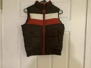 Old Navy  Children’s Quilted Puffer Vest Size Small EC  - Picture 1 of 3