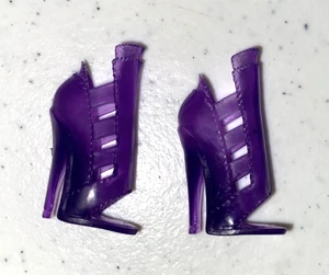 Monster High Abbey Bominable Basic Fashion Pack Shoes Replacement 2012 - Picture 1 of 2