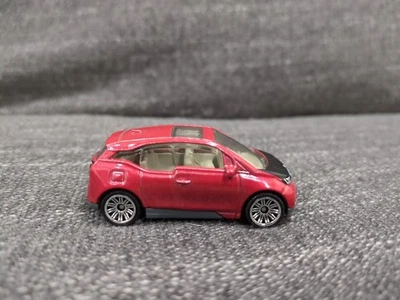 BMW i3 2015 Matchbox, rojo oscuro, como nuevo, solo disponible en paquete múltiple, muy buen estado Foto 1 de 4