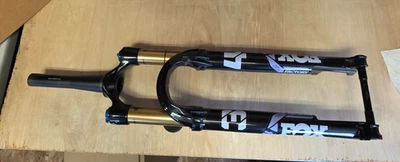 Horquilla Fox Factory 34 Stepcast 120 mm 3 Pos Kashima Foto 1 de 3