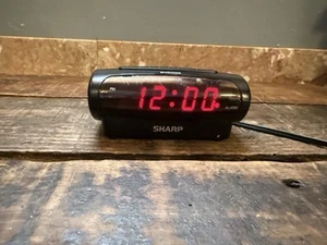 Sharp Electric Digital Dual Alarm Clock Battery Backup Led Large Display Snooze - Picture 1 of 6