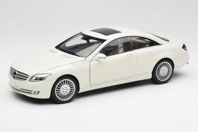 B66962341 Mercedes CL500 C216 Calcit White AUTOart 1/18 - Immagine 1 di 4