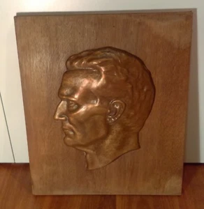 JOSIP BROZ TITO, ANTIKE GROSSE TAFEL, kommunistischer Führer Jugoslawien, Bronze und Holz - Bild 1 von 4