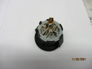 INTERRUPTOR DE ENCENDIDO HUSQVARNA PARTE # 532175566 SIN LLAVE - Imagen 1 de 2