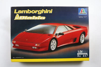 ITALERI LAMBORGHINI DIABLO ROSSA 1990 1/24 AUTO CAR PLASTIC KIT VINTAGE - Immagine 1 di 4