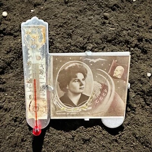 R 1960s soviet Space THERMOMETER table souvenir First woman cosmonaut Tereshkova - Bild 1 von 20