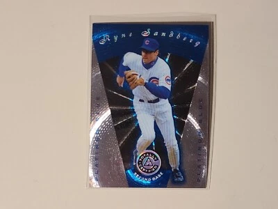 Tarjeta de béisbol Ryne Sandberg 1997 Pinnacle totalmente certificada azul platino/1999 Foto 1 de 3