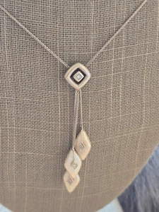 Collana Yvel con diamanti e perle - Foto 1 di 2
