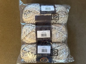 3 Skeins Of Lionbrand Moonlight Yarn - New - Picture 1 of 6