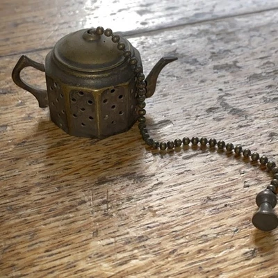Vintage Teapot Shaped Loose Tea Leaf Infuser With Chain - Image 1 of 4