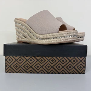 CHARLES BY CHARLES DAVID Jeremy Alpargata Plataforma Cuña Sandalia 10M Natural - Imagen 1 de 14