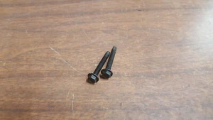 Tornillos colectores de admisión Briggs y Stratton para cortadora de césped Yardman 6,75 hp 691650 - Imagen 1 de 2