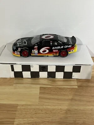1/24 NASCAR diecast, Mark Martin #6, 1998 Eagle one, banco, acción, sin caja Foto 1 de 4
