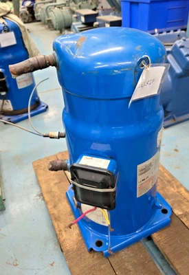 DANFOSS SCROLL COMPRESSOR SM110S4EA 440V 3PH  R22 R407C - Image 1 of 4