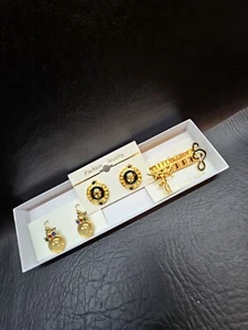 New! Unused Vintage Jewelry Lot Earrings, Brooch - Picture 1 of 9