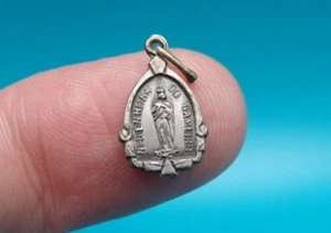 Vintage kleine katholische Silber Metall N. Senhora Do Sameiro Portugal Medaille - Bild 1 von 3